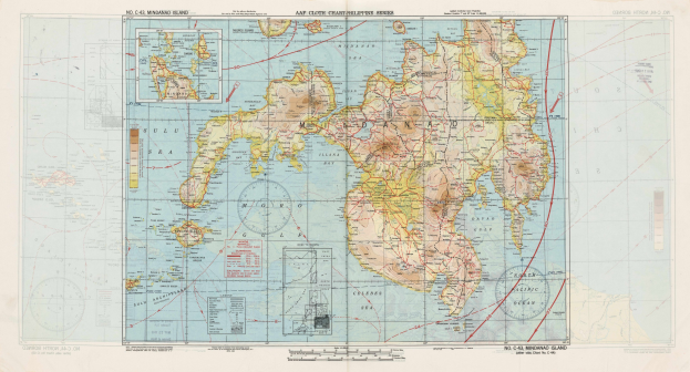 Alte Landkarte der Philippinen auf altem Papier, die Flüsse, Berge, Städte und handgeschriebene Texte zeigt.
